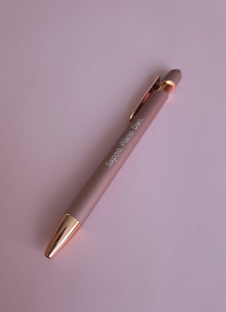 Pildspalva "Sapņo. Plāno. Dari."