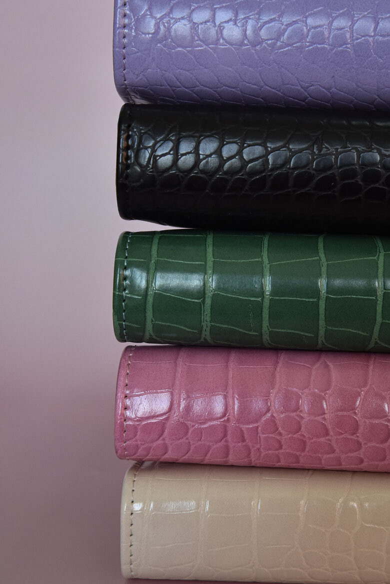 Mākslīgās krokodilādas plānotāju vāki